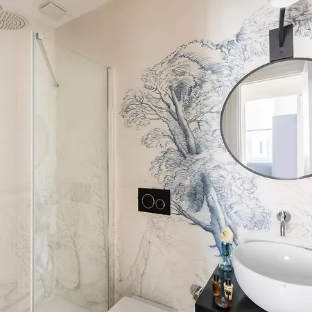 Romac Trinity - 3Bdr Apartment With Sauna & Jacuzzi In Campo De Fiori Exterior photo