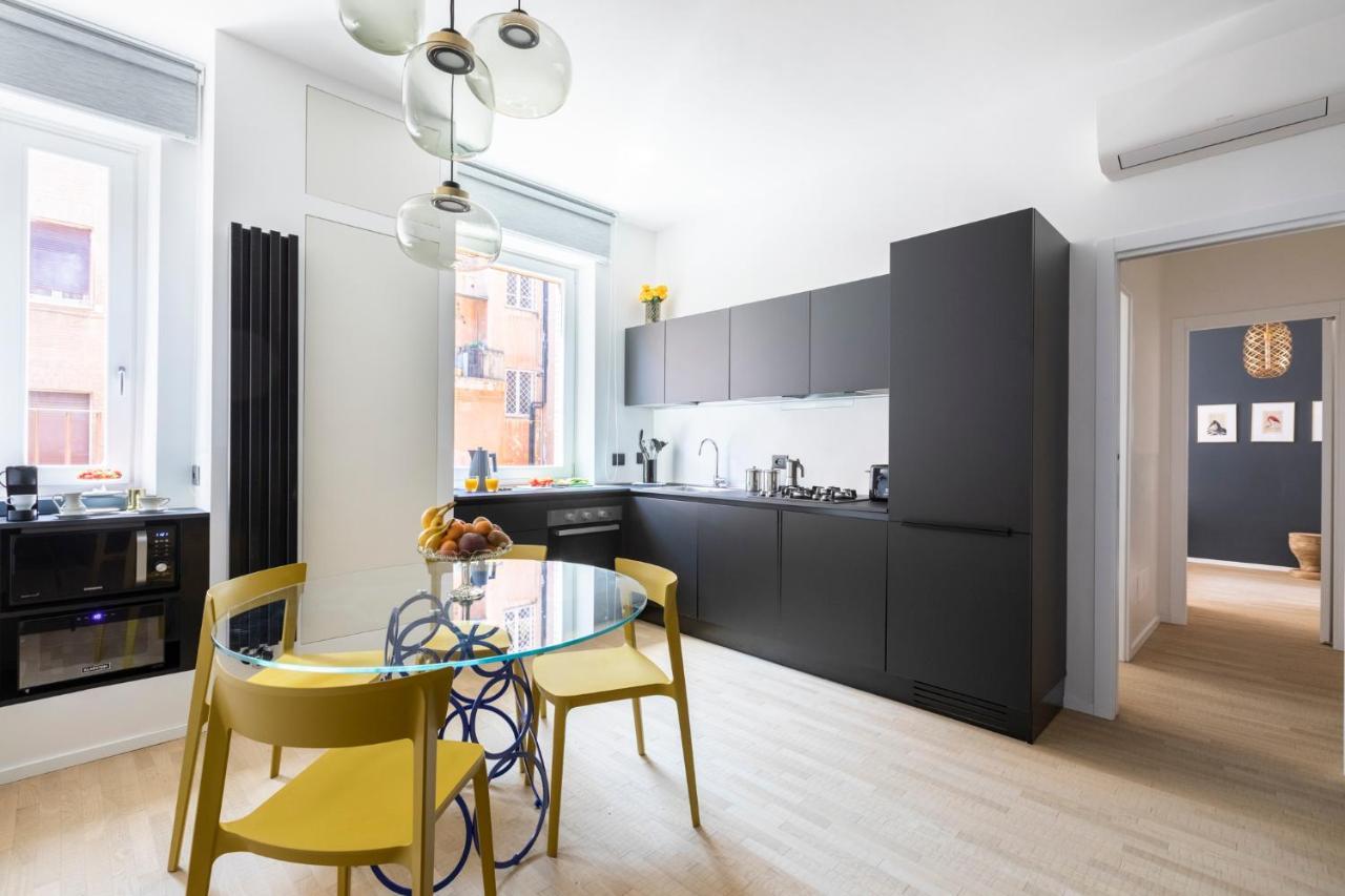 Romac Trinity - 3bdr With Sauna & Jacuzzi In Campo De Fiori Apartment